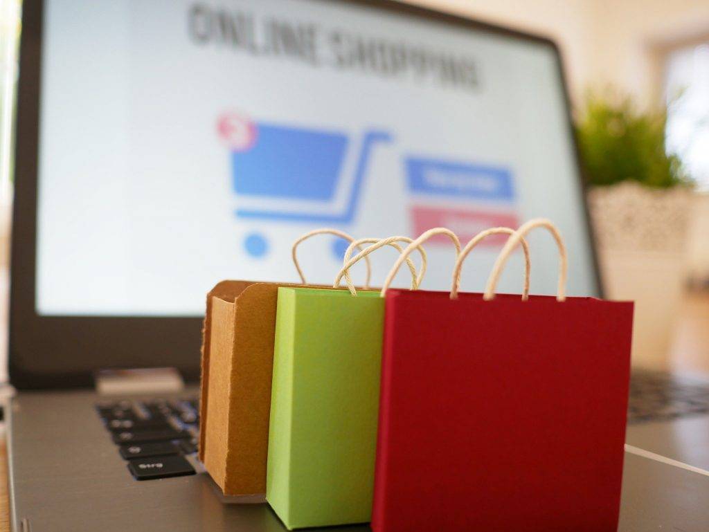 DoQQan.net 6 Ways To Save Money When Shopping Online https://doqqan.net/6-ways-to-save-money-when-shopping-online/